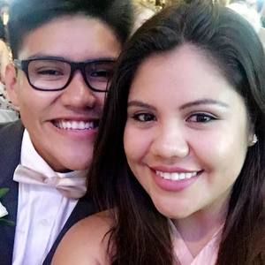 Meet your Posher, Marcela